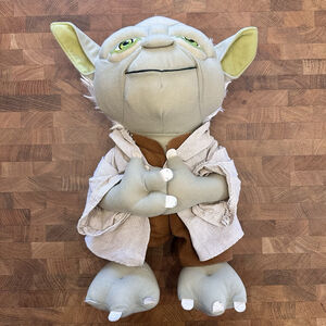 Star Wars Yoda Stuffed Plush 18" Lucas Film Ltd Jay Franco & Sons